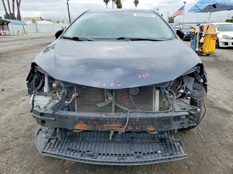 85636695 :رقم المزاد ، 5YFBURHE4KP893140 vin ، 2019 Toyota Corolla مزاد بيع
