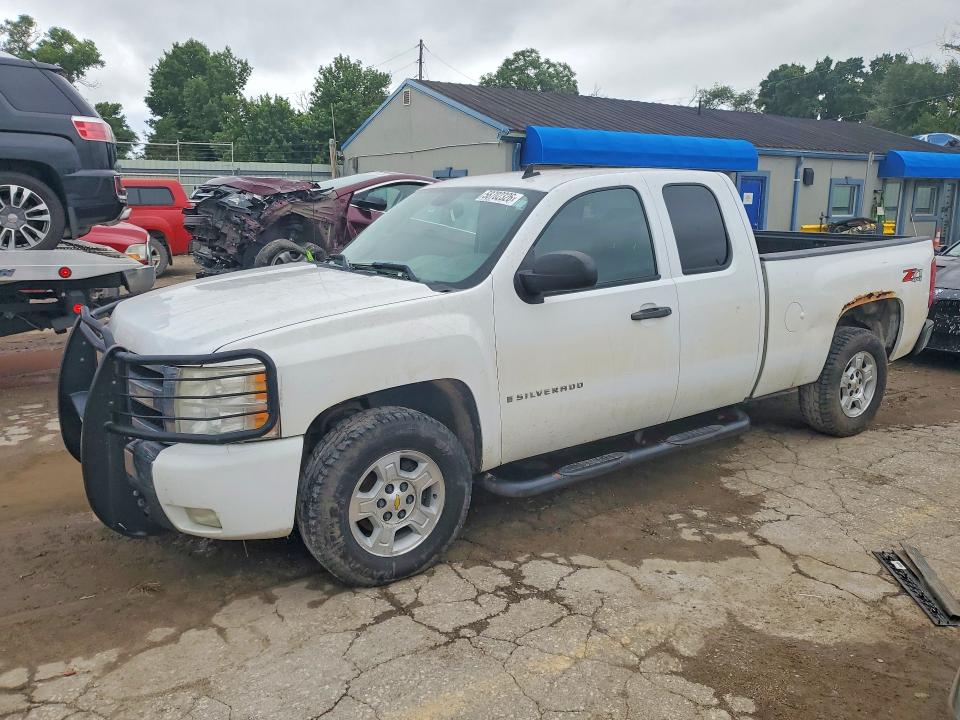 58702326 :رقم المزاد ، 2GCEK19JX81245504 vin ، 2008 Chevrolet Silverado مزاد بيع