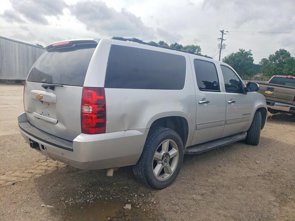 56288386 :رقم المزاد ، 1GNSCHE09ER164106 vin ، 2014 Chevrolet Suburban مزاد بيع