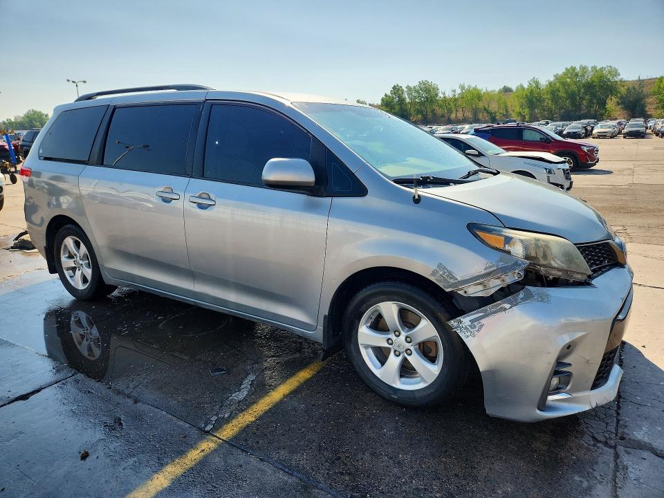 Продажа на аукционе авто 2013 Toyota Sienna, vin: 5TDKK3DC4DS370394, номер лота: 58967116