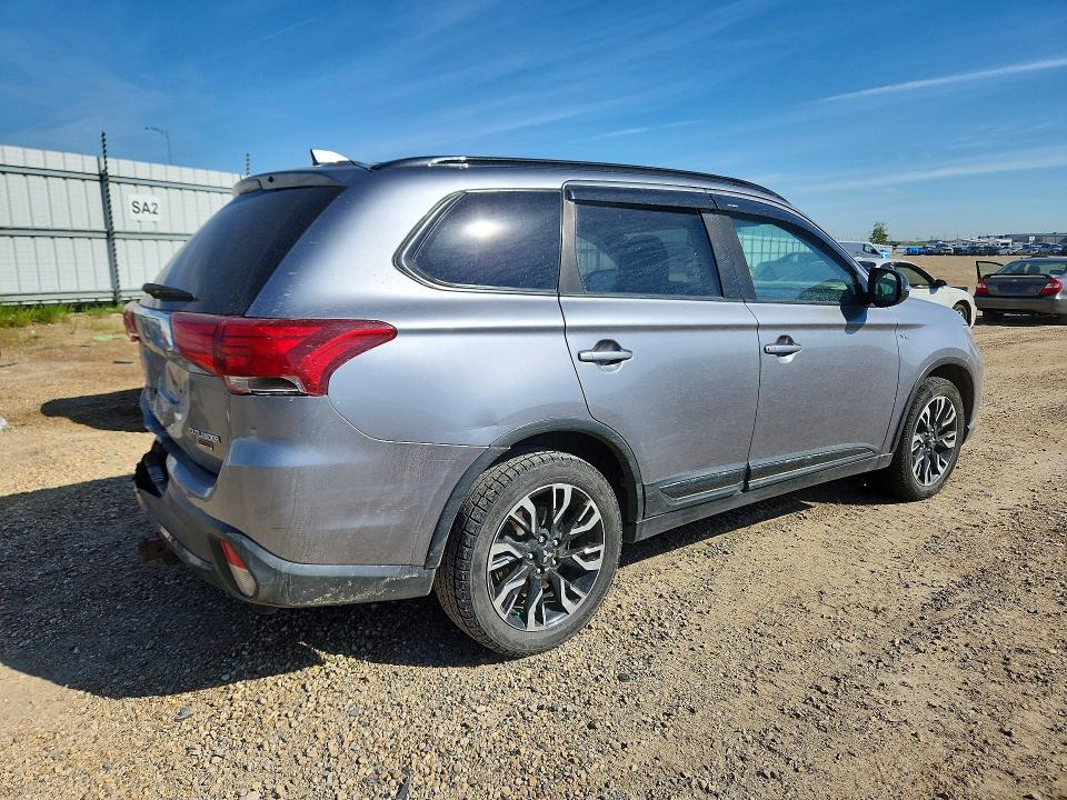 56688886 :رقم المزاد ، JA4JZ3AX1JZ605417 vin ، 2018 Mitsubishi Outlander مزاد بيع