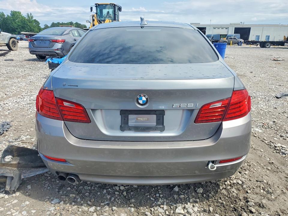 55881516 :رقم المزاد ، WBA5A5C51FD516857 vin ، 2015 Bmw 528 مزاد بيع
