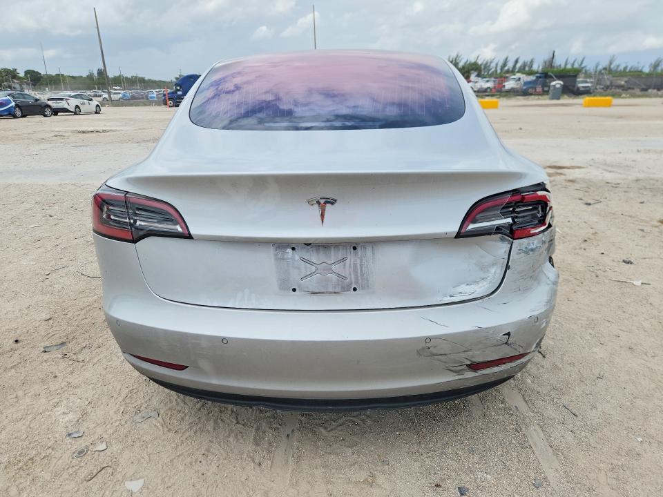 Продажа на аукционе авто 2018 Tesla Model 3, vin: 5YJ3E1EA0JF009578, номер лота: 54420916
