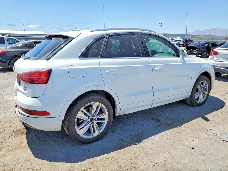 58604066 :رقم المزاد ، WA1EFCFS2GR014013 vin ، 2016 Audi Q3 مزاد بيع