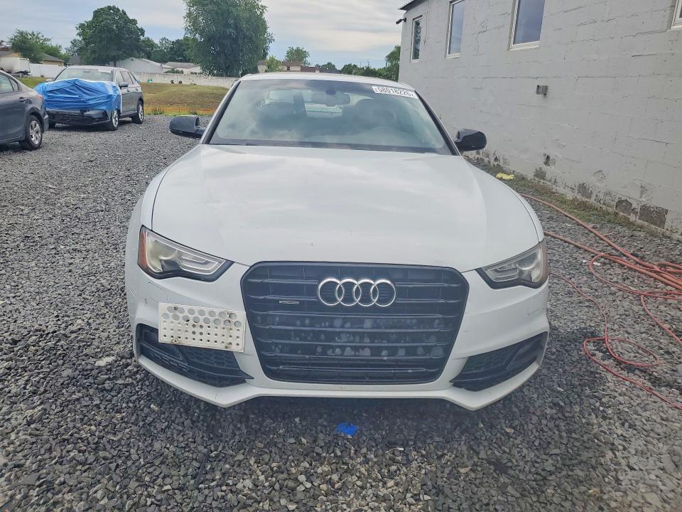 58018226 :رقم المزاد ، WAUSFAFR9FA049703 vin ، 2015 Audi A5 مزاد بيع