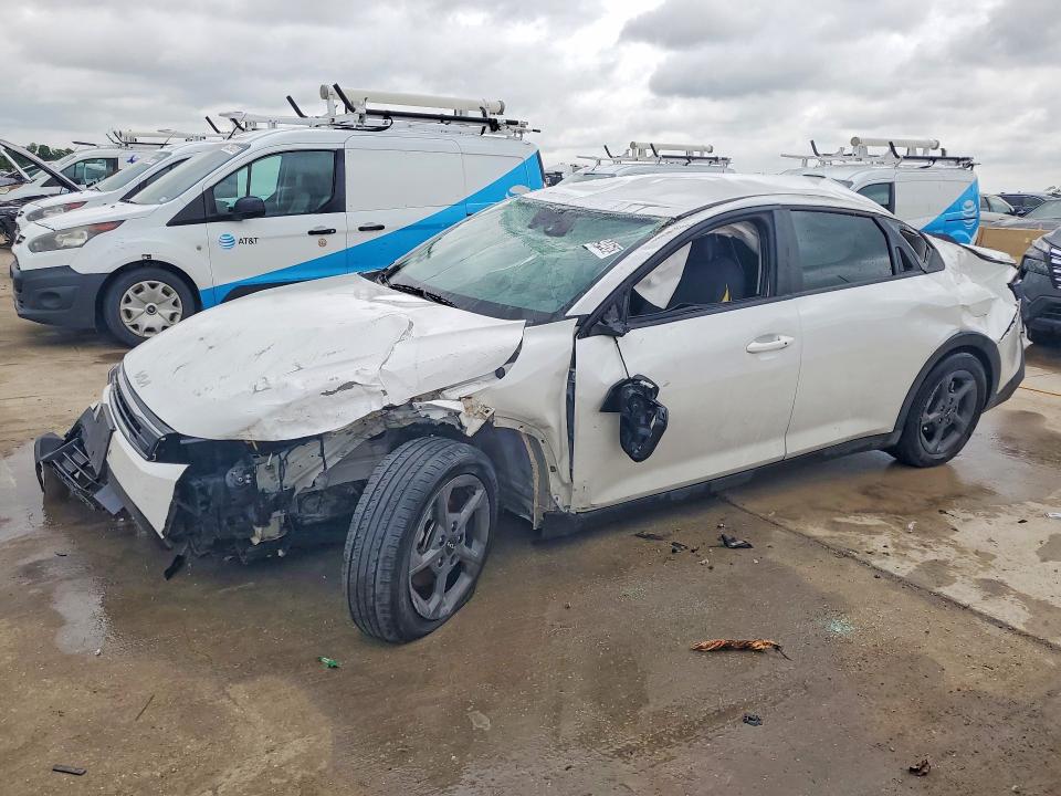 Продажа на аукционе авто 2025 Kia K4, vin: 3KPFT4DE0SE008382, номер лота: 54862946