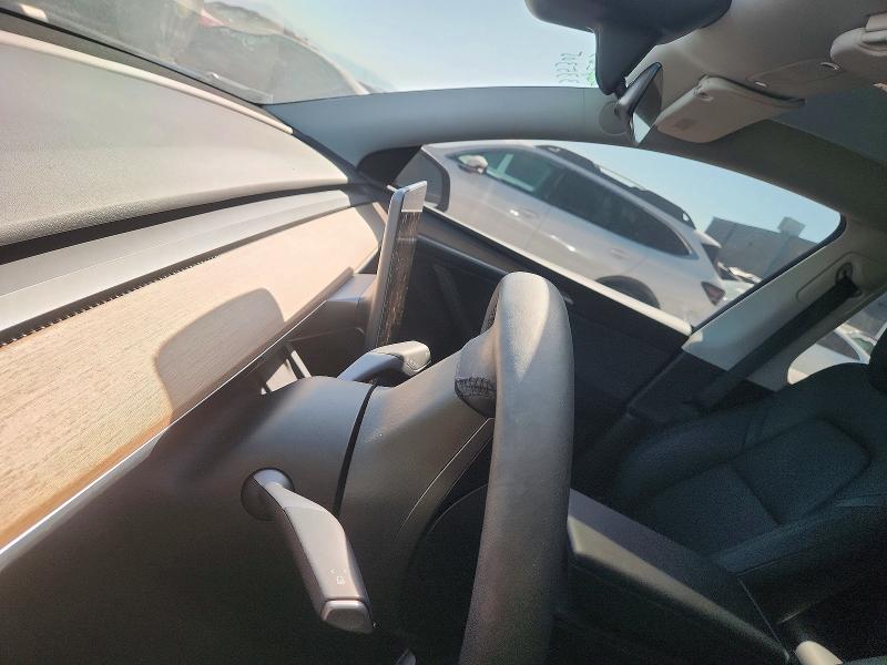 55634126 :رقم المزاد ، 7SAYGDED7RA335305 vin ، 2024 Tesla Model Y مزاد بيع