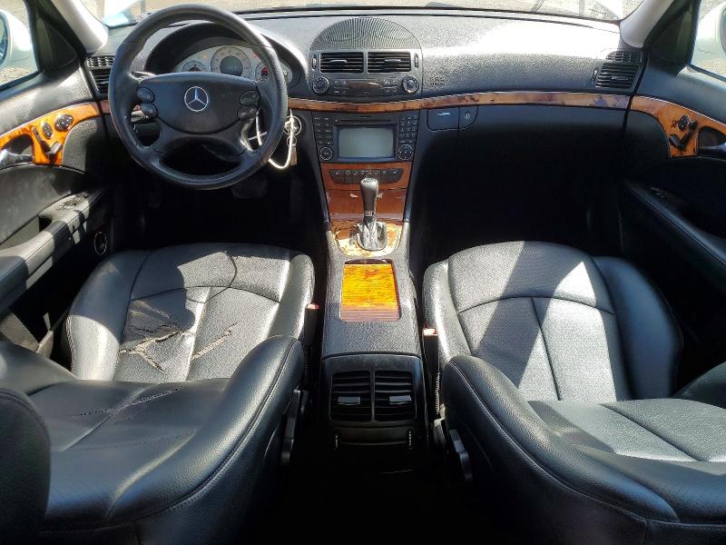 2009 Mercedes-benz E მანქანა იყიდება აუქციონზე, vin: WDBUF56X09B419774, აუქციონის ნომერი: 56854226