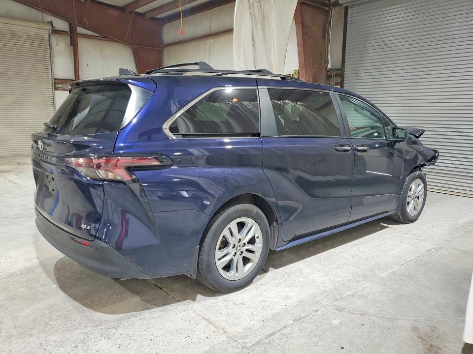 56756986 :رقم المزاد ، 5TDJSKFC3SS167951 vin ، 2025 Toyota Sienna مزاد بيع