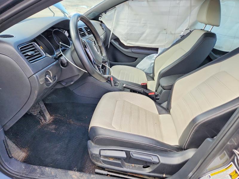 57624426 :رقم المزاد ، 3VWD17AJ0HM388710 vin ، 2017 Volkswagen Jetta مزاد بيع