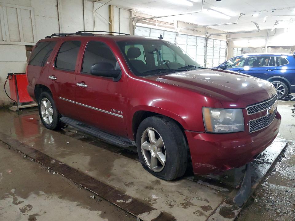 56947646 :رقم المزاد ، 1GNSKCE09BR262800 vin ، 2011 Chevrolet Tahoe مزاد بيع