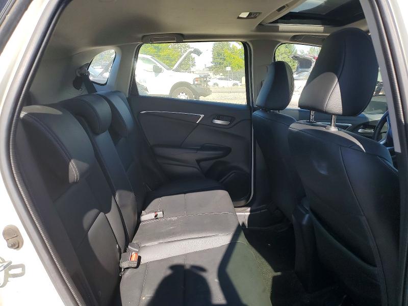 57864146 :رقم المزاد ، JHMGK5H84HS019990 vin ، 2017 Honda Fit مزاد بيع