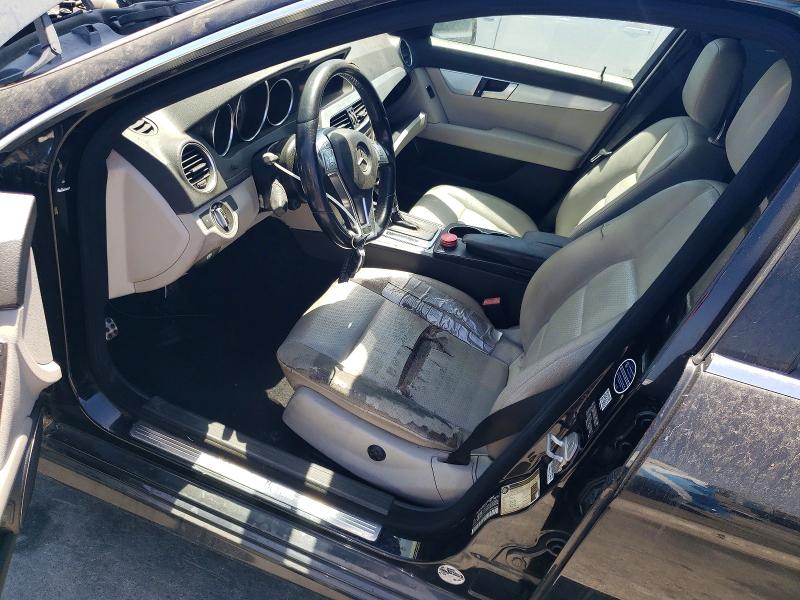 56190876 :رقم المزاد ، WDDGF4HB1CA724715 vin ، 2012 Mercedes-benz C مزاد بيع