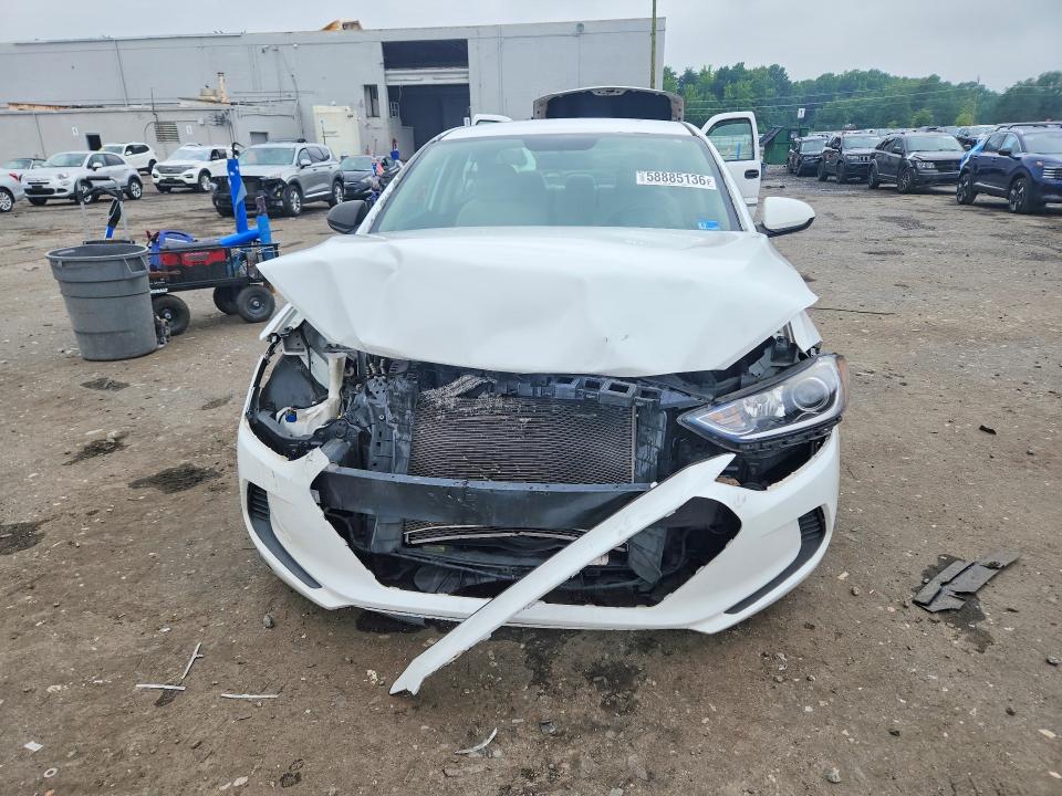 58885136 :رقم المزاد ، 5NPD84LF0HH060036 vin ، 2017 Hyundai Elantra مزاد بيع