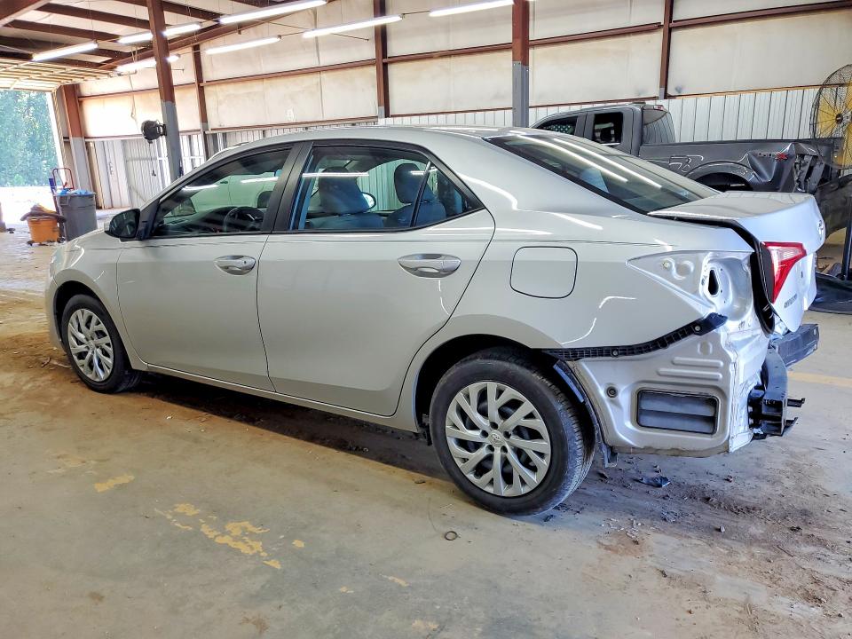 Продажа на аукционе авто 2018 Toyota Corolla, vin: 5YFBURHE3JP844185, номер лота: 57847386