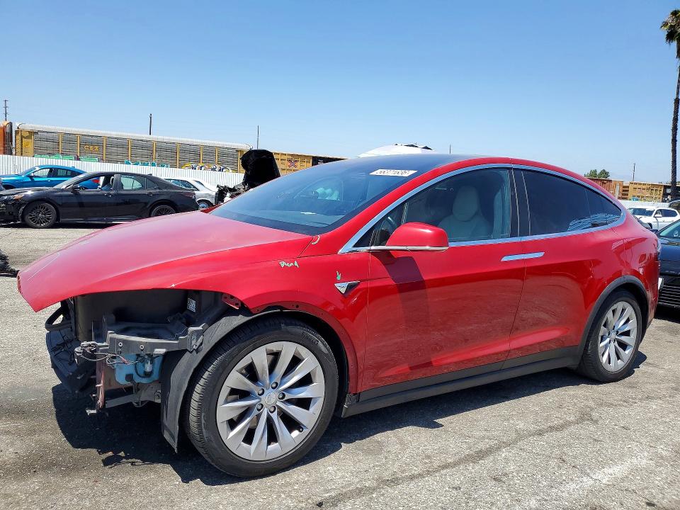 Продажа на аукционе авто 2017 Tesla Model X, vin: 5YJXCBE27HF034851, номер лота: 56371636