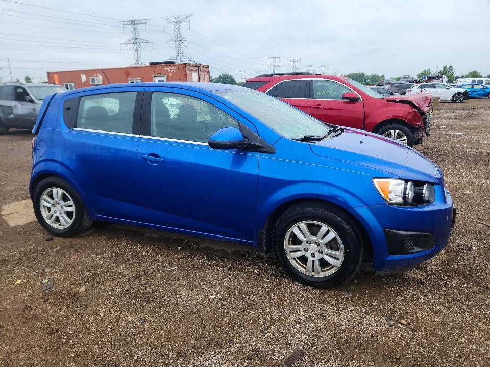 56119266 :رقم المزاد ، 1G1JC6SH7G4132945 vin ، 2016 Chevrolet Sonic مزاد بيع