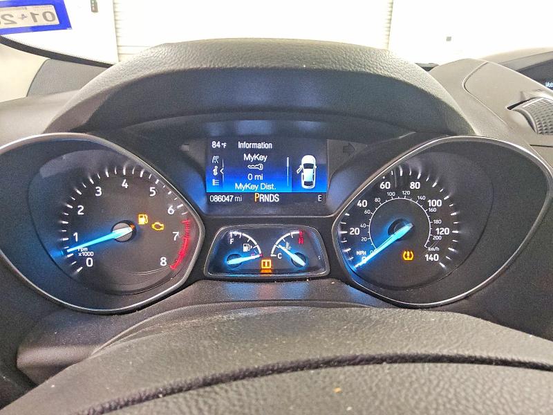 2018 Ford Escape მანქანა იყიდება აუქციონზე, vin: 1FMCU0F79JUB54363, აუქციონის ნომერი: 58209186