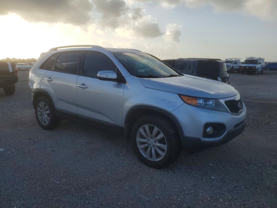 58140876 :رقم المزاد ، 5XYKU4A15BG005980 vin ، 2011 Kia Sorento مزاد بيع