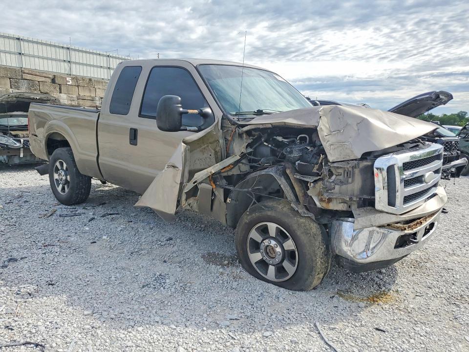 55673656 :رقم المزاد ، 1FTSX21P05EB46906 vin ، 2005 Ford F250 مزاد بيع