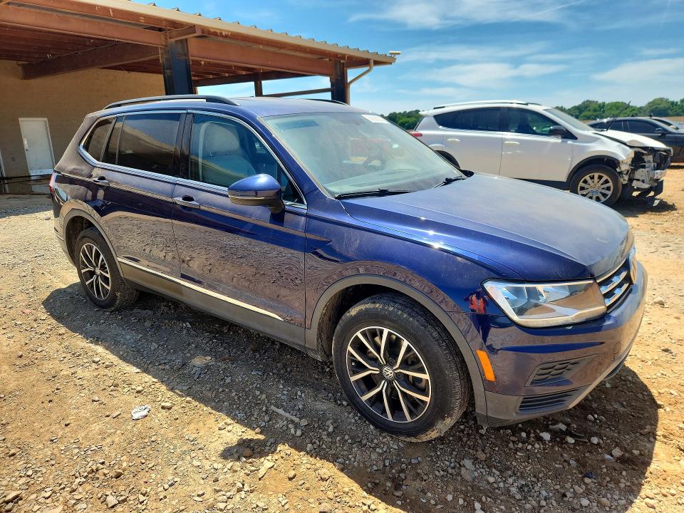 Продажа на аукционе авто 2021 Volkswagen Tiguan, vin: 3VV2B7AX7MM103959, номер лота: 56288366