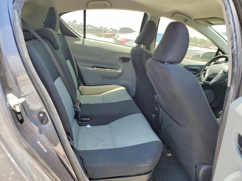 55716016 :رقم المزاد ، JTDKDTB38C1518748 vin ، 2012 Toyota Prius C مزاد بيع