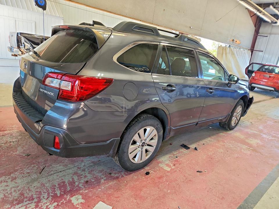 2018 Subaru Outback მანქანა იყიდება აუქციონზე, vin: 4S4BSACC7J3334181, აუქციონის ნომერი: 55407726