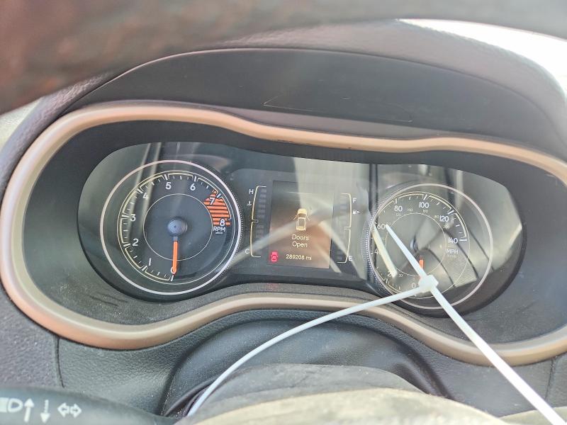 56148456 :رقم المزاد ، 1C4PJLCS3HW602930 vin ، 2017 Jeep Cherokee مزاد بيع