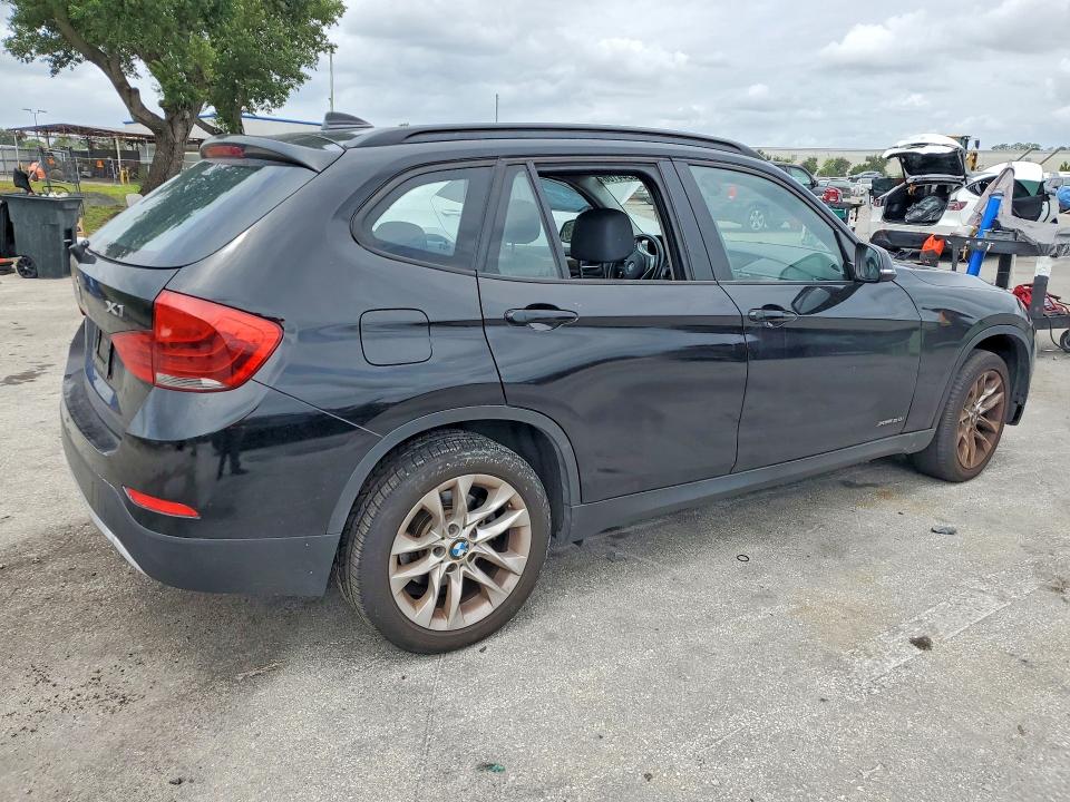 Продаж на аукціоні авто 2015 Bmw X1, vin: WBAVL1C5XFVY28690, номер лоту: 53544166