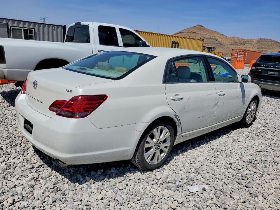 57734226 :رقم المزاد ، 4T1BK36B68U282500 vin ، 2008 Toyota Avalon مزاد بيع