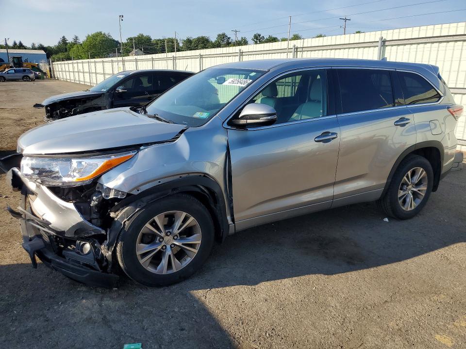 2015 Toyota Highlander მანქანა იყიდება აუქციონზე, vin: 5TDBKRFH3FS164983, აუქციონის ნომერი: 59258486