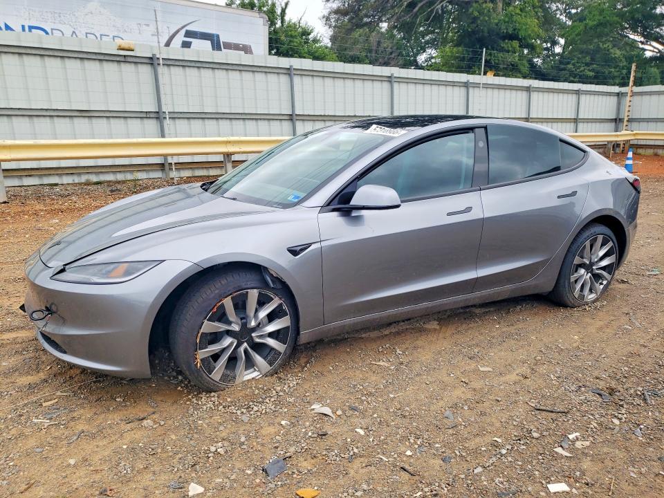 57318986 :رقم المزاد ، 5YJ3E1EAXTF183001 vin ، 2026 Tesla Model 3 مزاد بيع