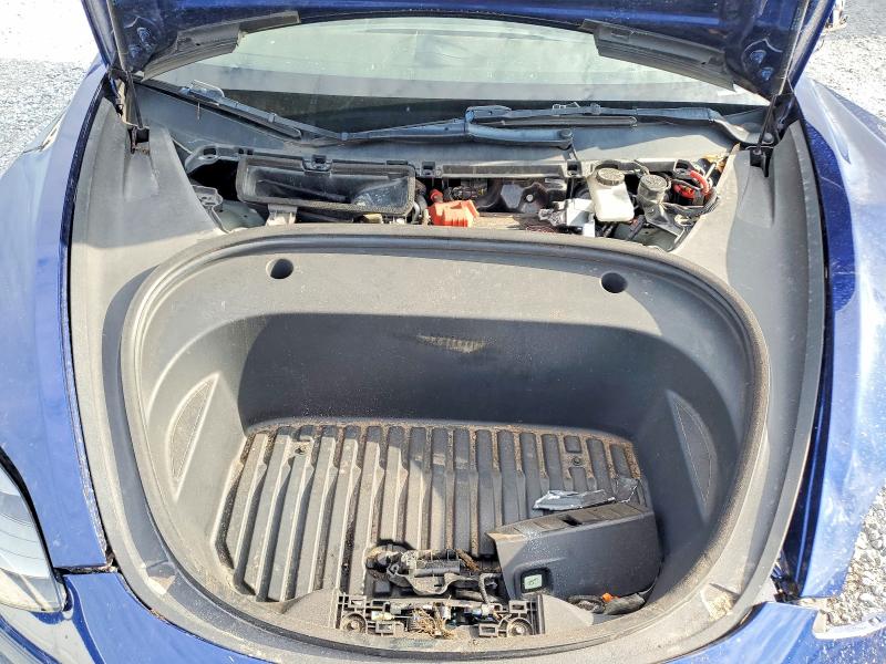 58034766 :رقم المزاد ، 5YJ3E1EB5NF115409 vin ، 2022 Tesla Model 3 مزاد بيع