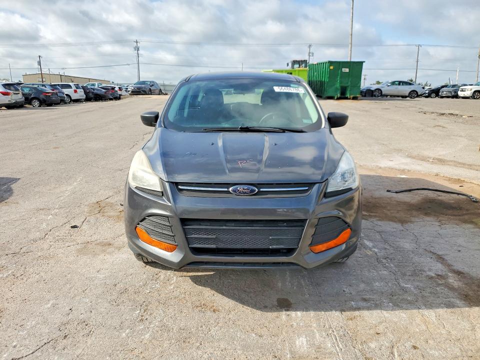 56486786 :رقم المزاد ، 1FMCU0F74GUB45661 vin ، 2016 Ford Escape مزاد بيع