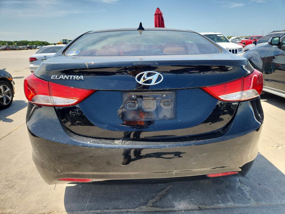 2013 Hyundai Elantra მანქანა იყიდება აუქციონზე, vin: KMHDH4AE2DU757343, აუქციონის ნომერი: 58765616