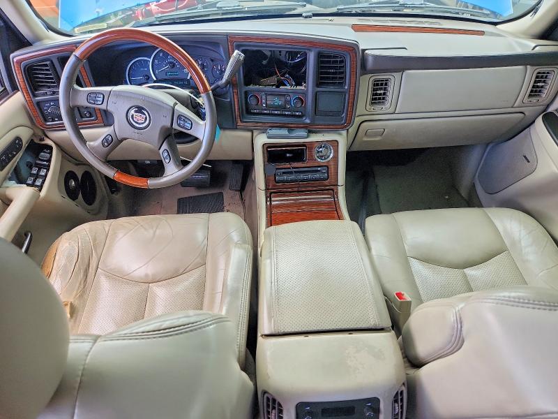 2004 Cadillac Escalade მანქანა იყიდება აუქციონზე, vin: 3GYEK62N64G134681, აუქციონის ნომერი: 56780086