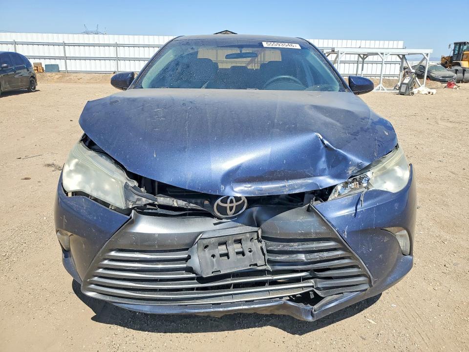 55593546 :رقم المزاد ، 4T1BF1FK5FU997435 vin ، 2015 Toyota Camry مزاد بيع
