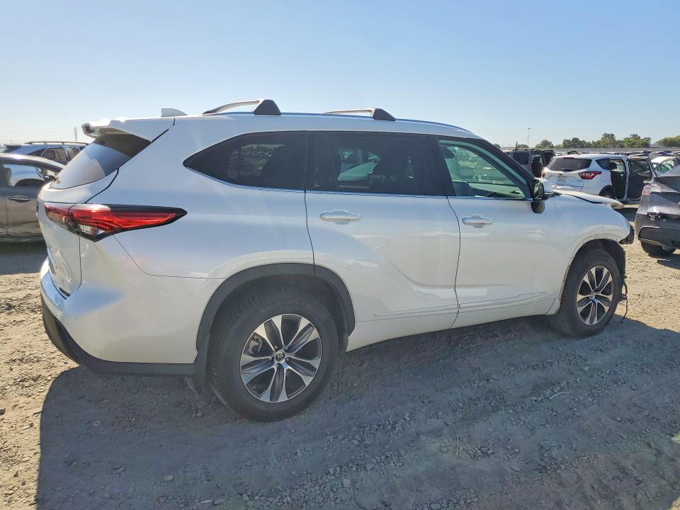 55369566 :رقم المزاد ، 5TDHZRBH4MS538011 vin ، 2021 Toyota Highlander مزاد بيع
