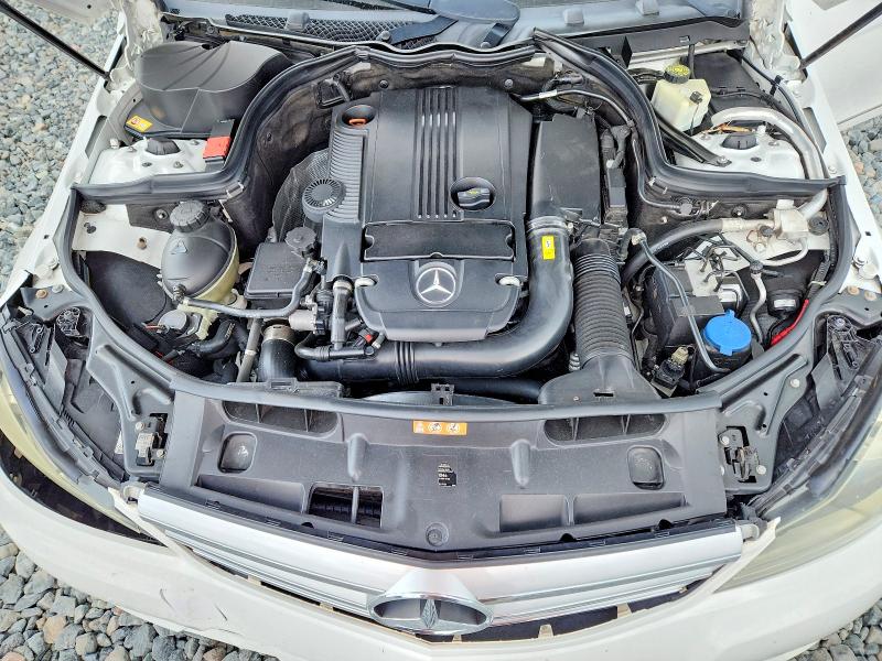 57044106 :رقم المزاد ، WDDGF4HB4DR299929 vin ، 2013 Mercedes-benz C مزاد بيع