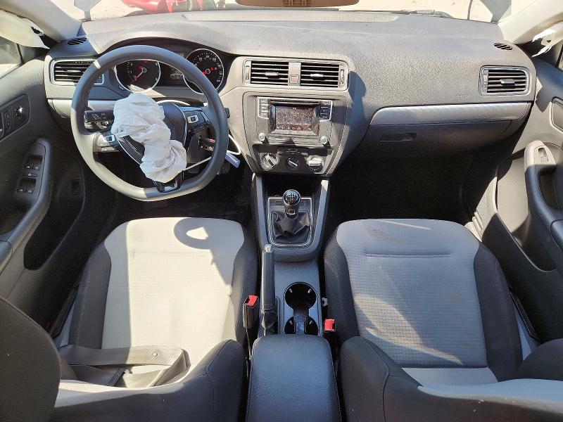 55988736 :رقم المزاد ، 3VW167AJ0HM342153 vin ، 2017 Volkswagen Jetta مزاد بيع