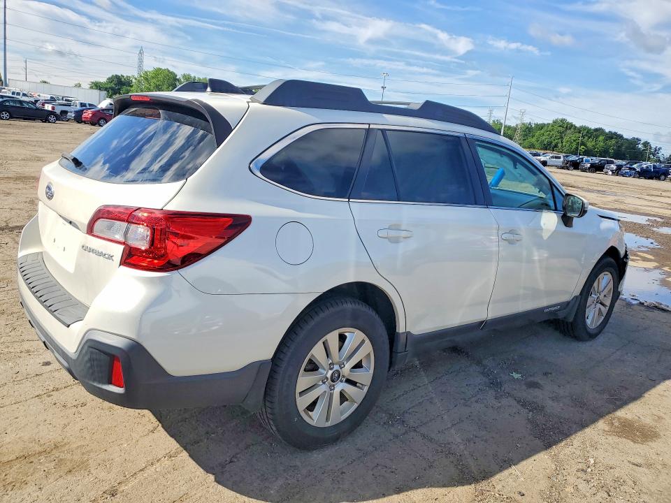Продажа на аукционе авто 2018 Subaru Outback, vin: 4S4BSAHC7J3249401, номер лота: 57009656
