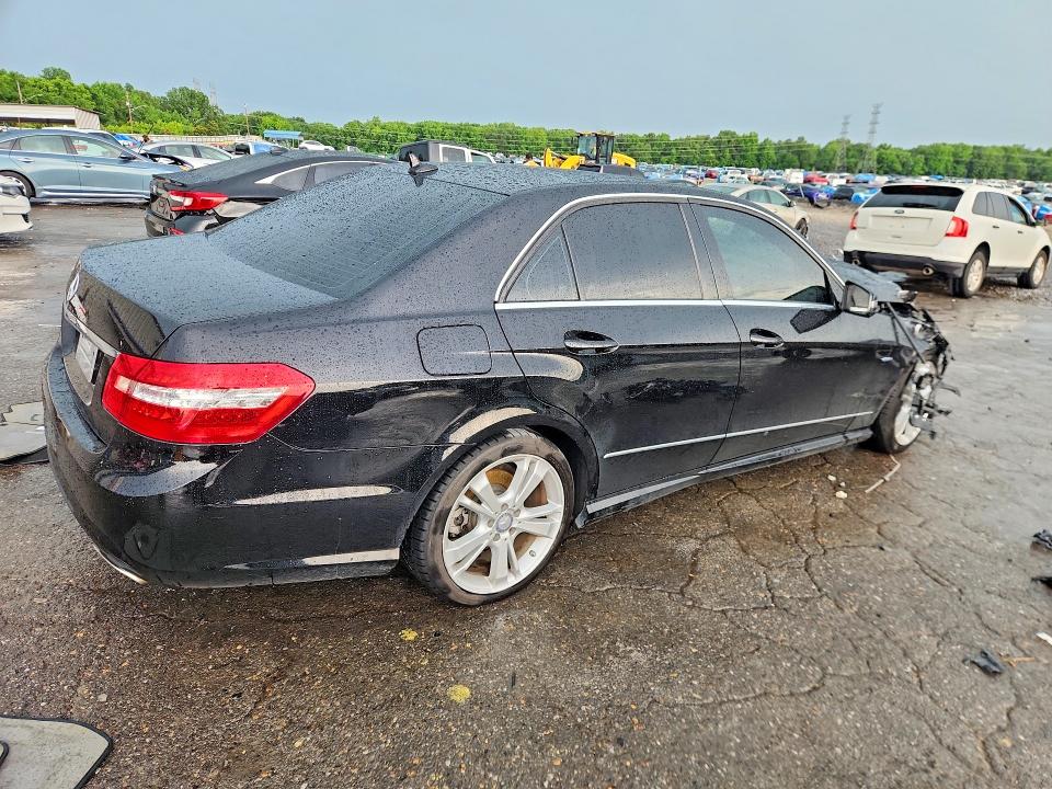 57300596 :رقم المزاد ، WDDHF5KB9CA546054 vin ، 2012 Mercedes-benz E مزاد بيع