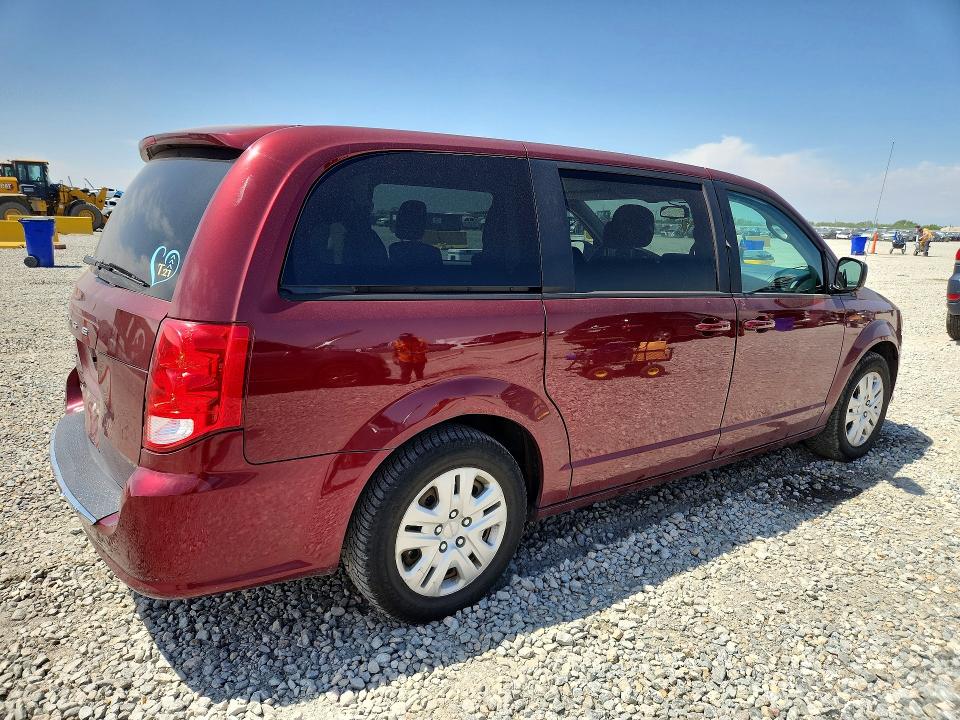 56667426 :رقم المزاد ، 2C4RDGBG2JR151556 vin ، 2018 Dodge Grand Caravan مزاد بيع