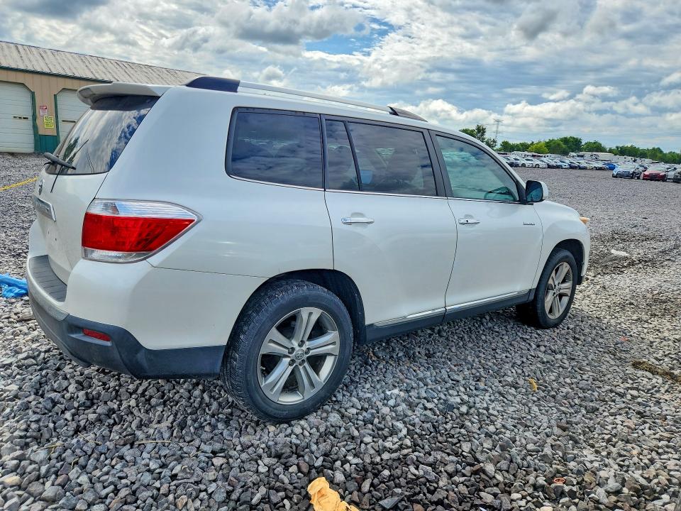 57279636 :رقم المزاد ، 5TDYK3EH4BS045424 vin ، 2011 Toyota Highlander مزاد بيع