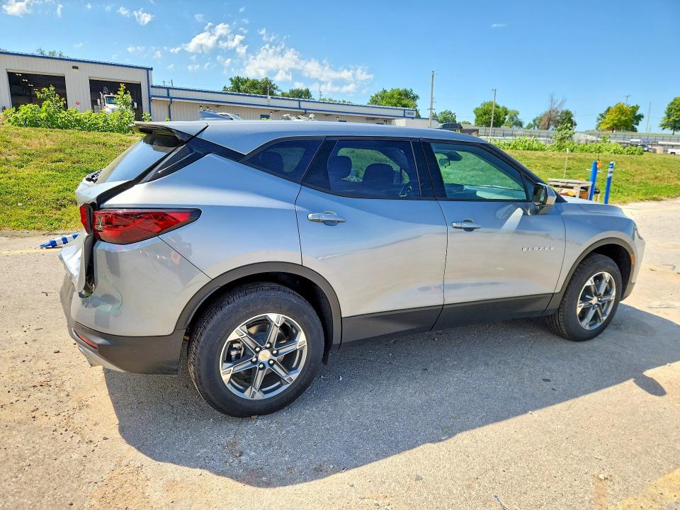 2026 Chevrolet Blazer მანქანა იყიდება აუქციონზე, vin: 3GNKBCR45TS164990, აუქციონის ნომერი: 57840276