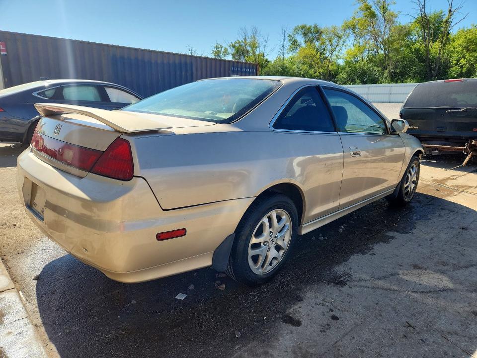 2001 Honda Accord მანქანა იყიდება აუქციონზე, vin: 1HGCG22561A011580, აუქციონის ნომერი: 55363956