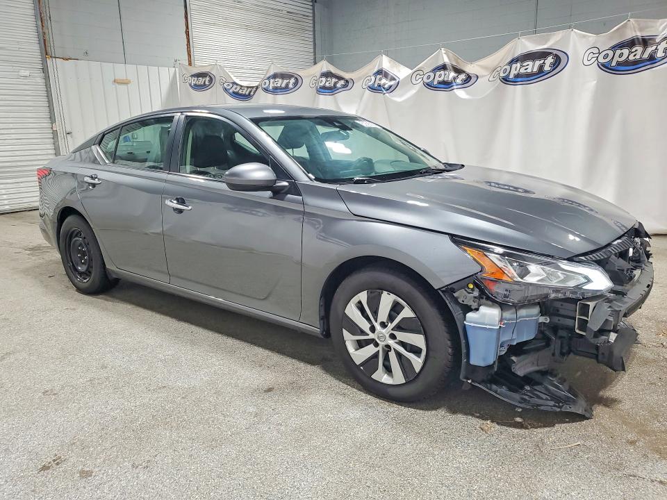 56593976 :رقم المزاد ، 1N4BL4BVXPN401302 vin ، 2023 Nissan Altima مزاد بيع