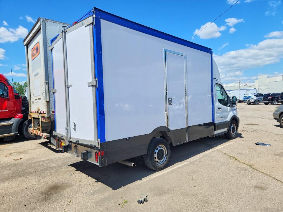 2022 Ford Transit მანქანა იყიდება აუქციონზე, vin: 1FDBW5Z82NKA39659, აუქციონის ნომერი: 54560436