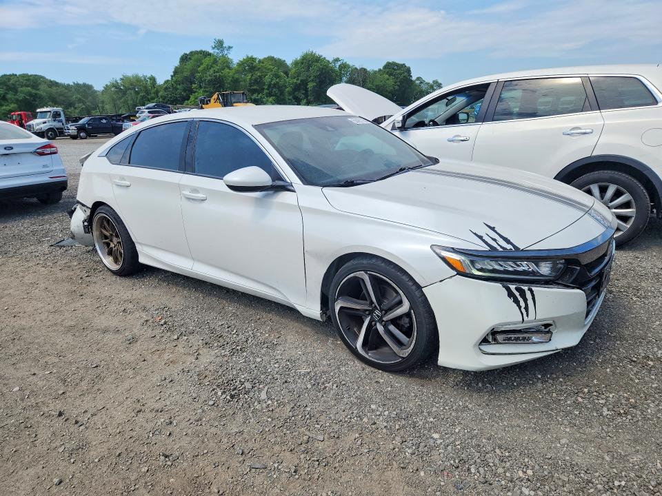 Продажа на аукционе авто 2018 Honda Accord, vin: 1HGCV1F39JA077128, номер лота: 56491126
