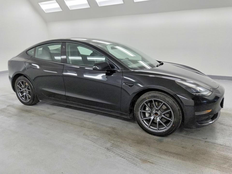2022 Tesla Model 3 მანქანა იყიდება აუქციონზე, vin: 5YJ3E1EA9NF187205, აუქციონის ნომერი: 57041496